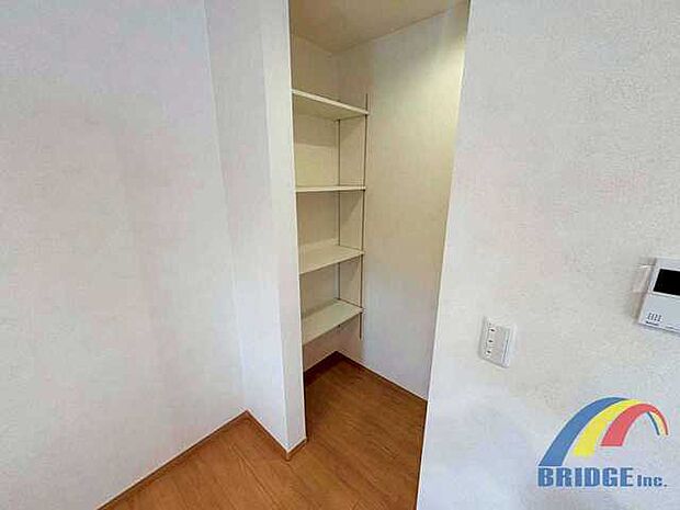 大容量パントリー完備