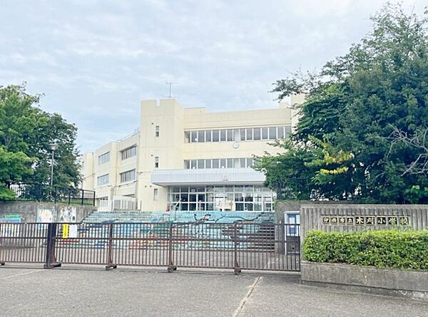 木刈小学校（1688m）
