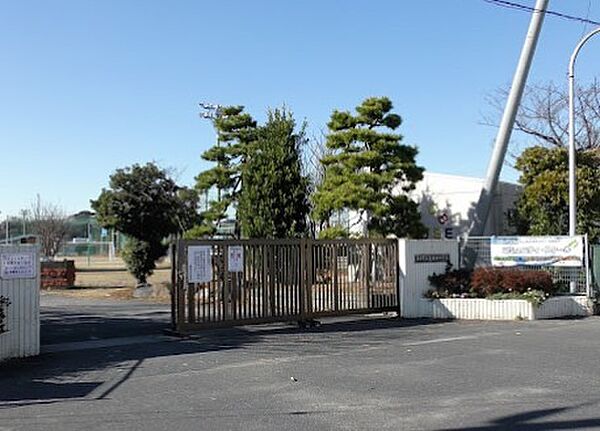 市川市立東国分中学校（673m）