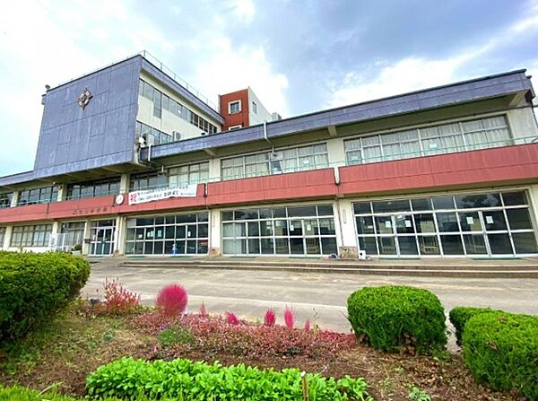 八千代市立勝田台中学校（1280m）