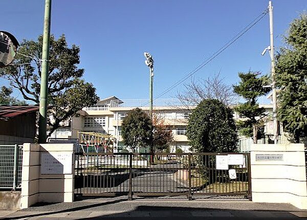 宮久保小学校（600m）