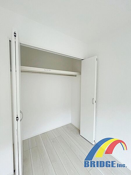 お洋服もたくさん収納できます 同社同等仕様施工例