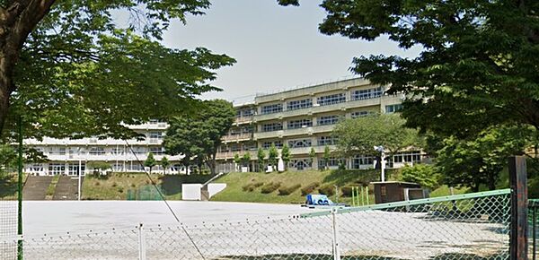 久寺家中学校（220m）