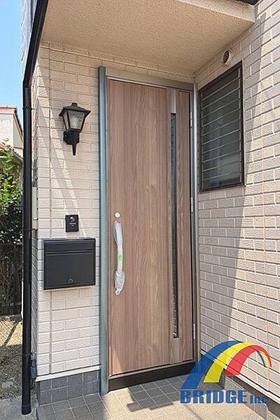 玄関を拡大表示