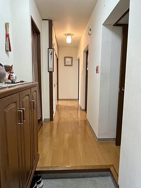 玄関を拡大表示