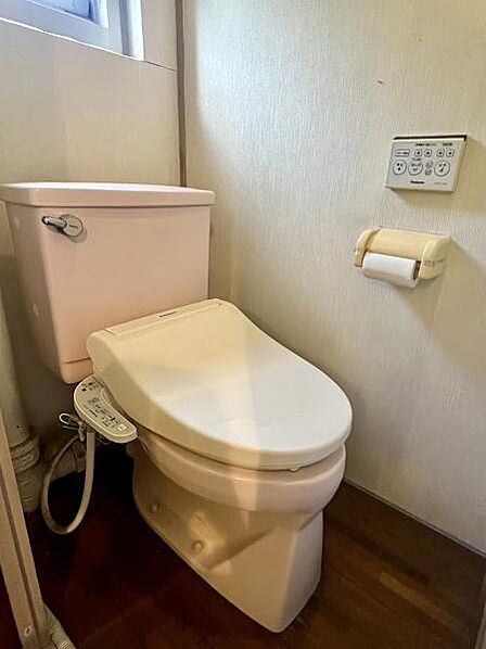 ウォシュレット便座