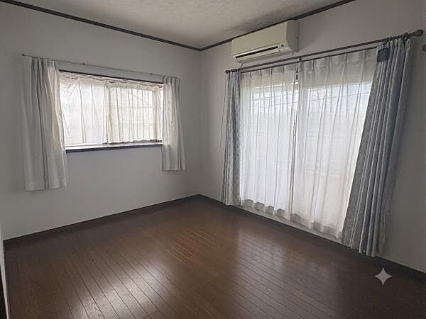 生成ＡＩにより家具を削除した加工画像です。