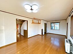 柴田郡大河原町字大巻　戸建て 4LDKのリビング/ダイニング