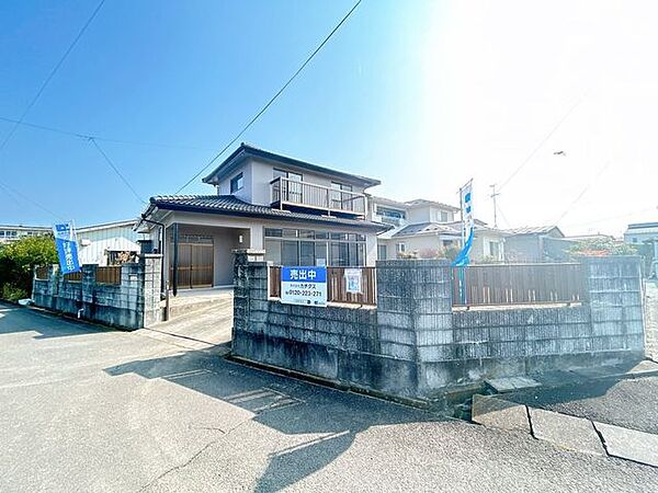 【リフォーム済み】外装の塗装を行いました。雨漏り確認を行っており、安心しお住まいいただけますよ。