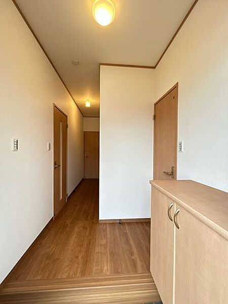 【リフォーム済み】1階廊下です。