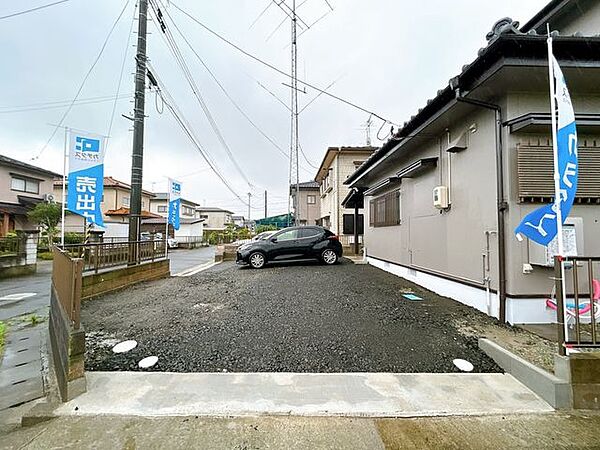【リフォーム完了】駐車場間口です。塀を解体して拡張いたしました。