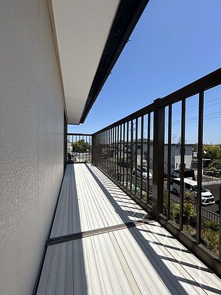 【リフォーム中】ベランダです。清掃点検を行います。