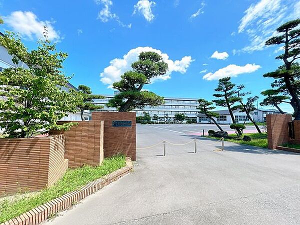 大河原町立大河原中学校まで約2400m、徒歩約30分。