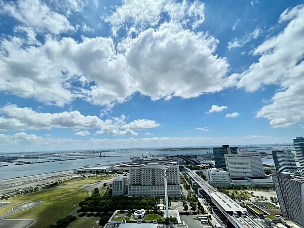 圧巻の眺望！都会の景色を楽しむことができます。
