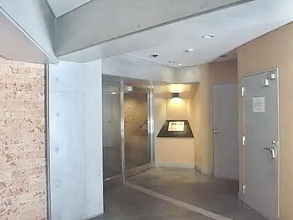 留守中も住まいを守る厳重な防犯仕様の家です。