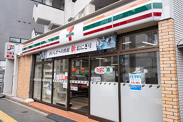 セブンイレブン板橋大山西町店まで約240m