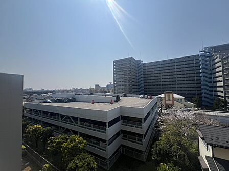 5階からの開放的な眺望。