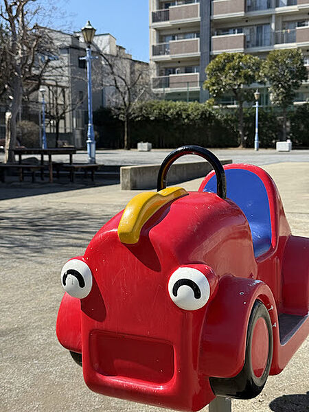 足立区立梅田南公園まで約10m
