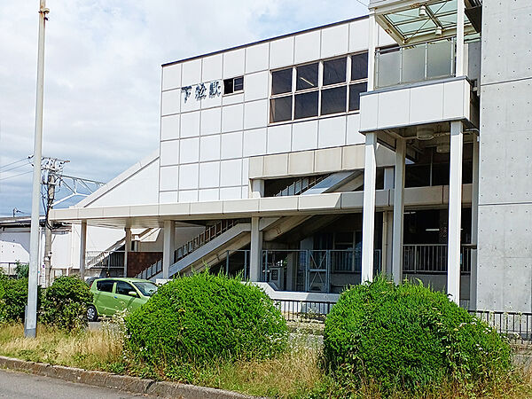 【JR阪和線「下松」駅まで徒歩24分(約1920m)】鳳・天王寺・大阪方面、和熊取・関西空港・和歌山方面へアクセス可能。バリアフリー設備としてエレベーターや車椅子対応トイレなどが設置されています。