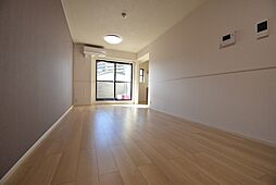 クオーレIII 3階1LDKのリビング/ダイニング