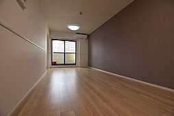 クオーレIII 1階1LDKのリビング/ダイニング