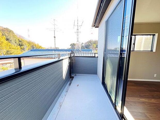 お洗濯ものを気持ち良く太陽の光で干せるのが嬉しいですね。