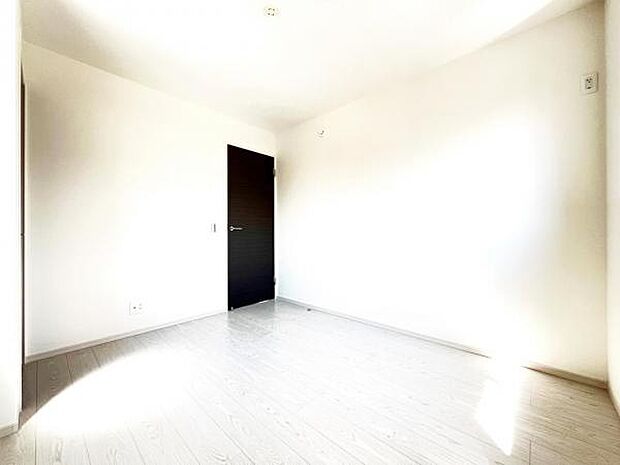 子供部屋や趣味の部屋など用途に合わせてお使いいただけます。