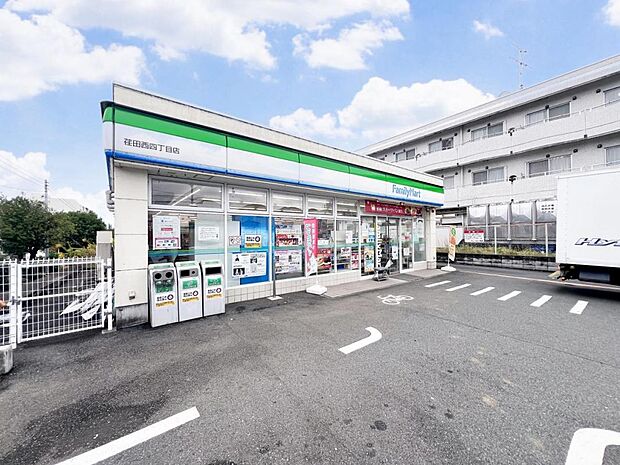 ファミリーマート 荏田西四丁目店まで約478m（徒歩6分）