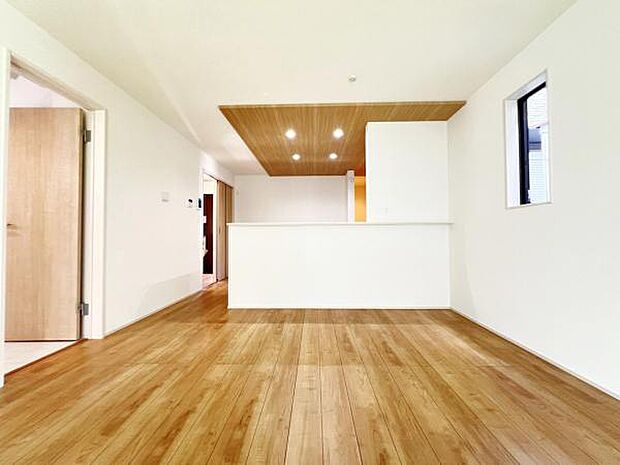 ご家族の温かい時間を演出するダイニングスペースです。