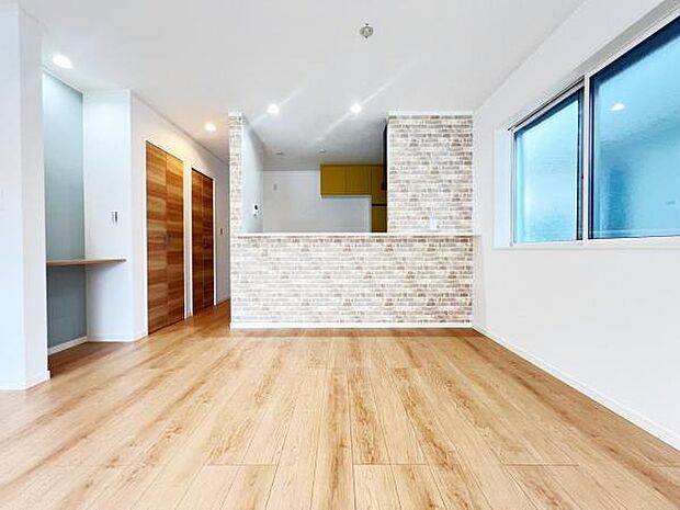 ご家族の温かい時間を演出するダイニングスペースです。