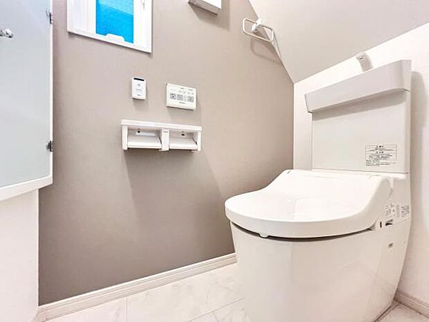 ほっと安らげるトイレ空間です。