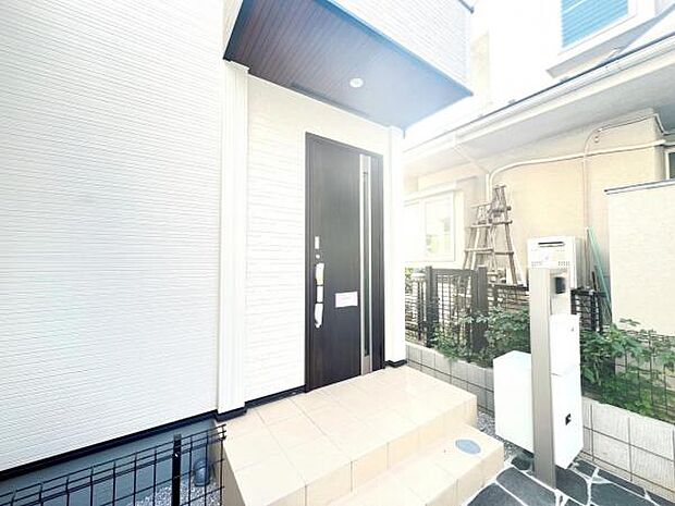 いつも気持ちよくご家族を迎えられる玄関です。