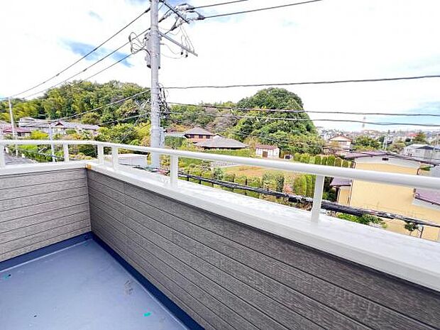 お洗濯ものを気持ち良く太陽の光で干せるのが嬉しいですね。