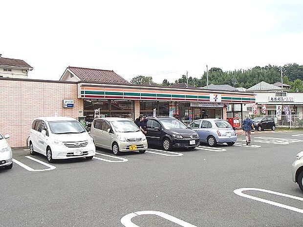 セブン-イレブン 川崎王禅寺東4丁目店まで約80m(徒歩1分)