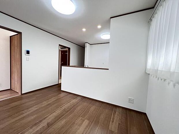 ご家族の温かい時間を演出するダイニングスペースです。