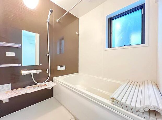 お風呂でほっとひといき。1日の疲れを癒しましょう。