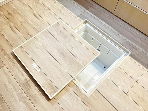 床下収納になります。