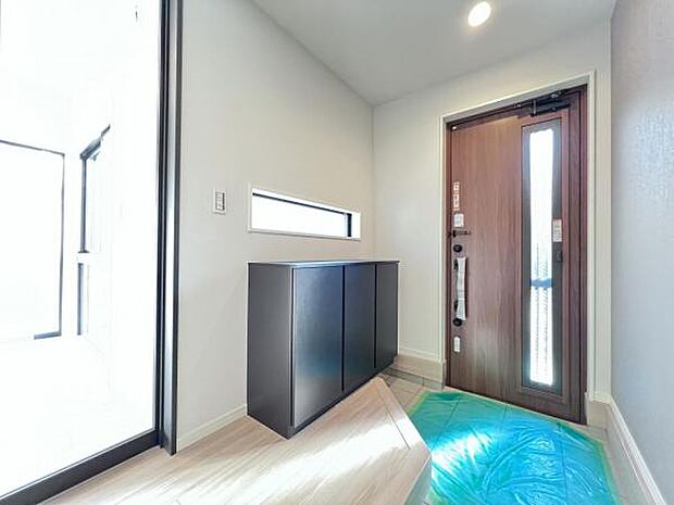 いつも気持ちよくご家族を迎えられる玄関です。