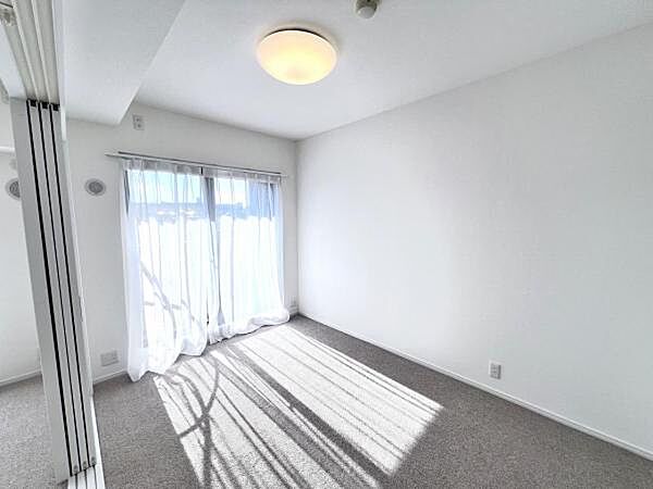子供部屋にもちょうど良い大きさのお部屋です。