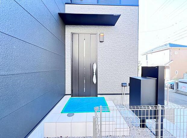 いつも気持ちよくご家族を迎えられる玄関です。