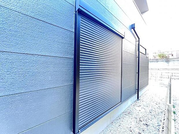 防犯設備シャッターのご紹介です。
