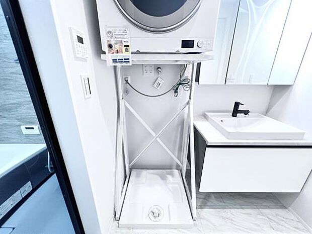 お天気を気にせずお洗濯ができ、室内干し可能です。