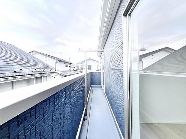 お洗濯ものを気持ち良く太陽の光で干せるのが嬉しいですね。