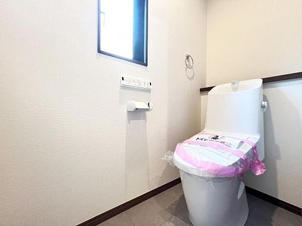 ほっと安らげるトイレ空間です。