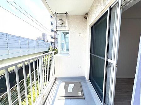 お洗濯ものを気持ち良く太陽の光で干せるのが嬉しいですね。