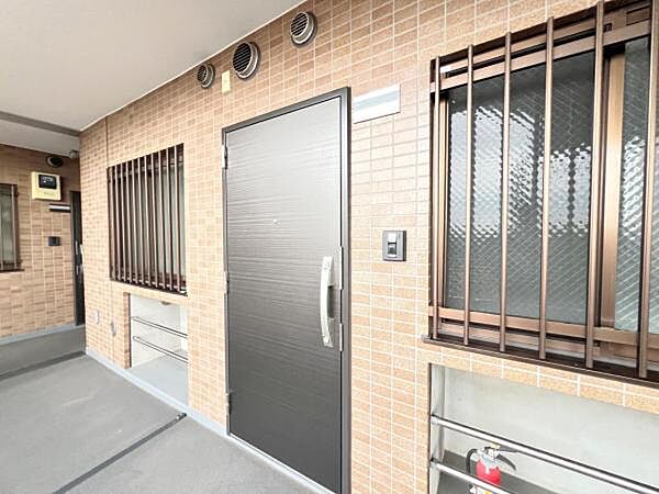 いつも気持ちよくご家族を迎えられる玄関です。