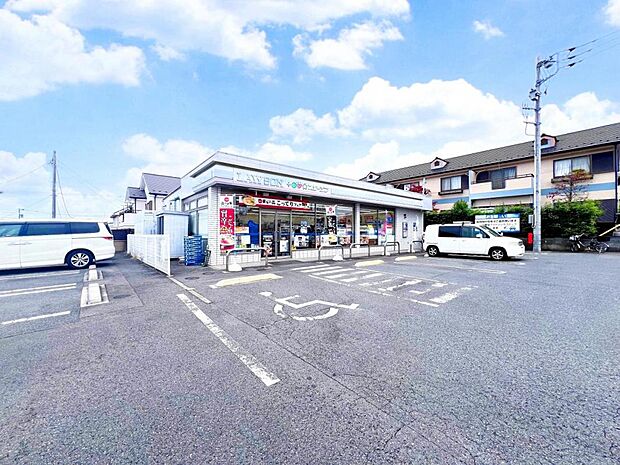 ローソン・スリーエフ 青葉桂台店まで約469m(徒歩6分)