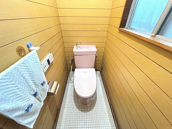 ほっと安らげるトイレ空間です。