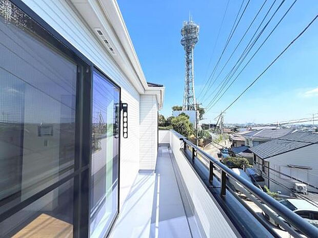 お洗濯ものを気持ち良く太陽の光で干せるのが嬉しいですね。