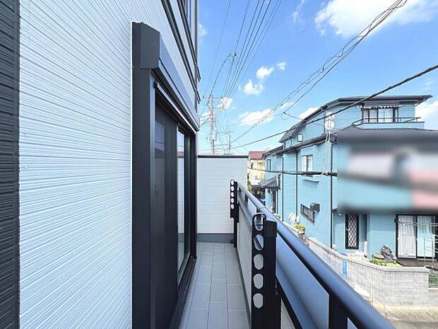 お洗濯ものを気持ち良く太陽の光で干せるのが嬉しいですね。